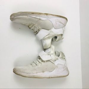 White Nike basketball shoes size 12